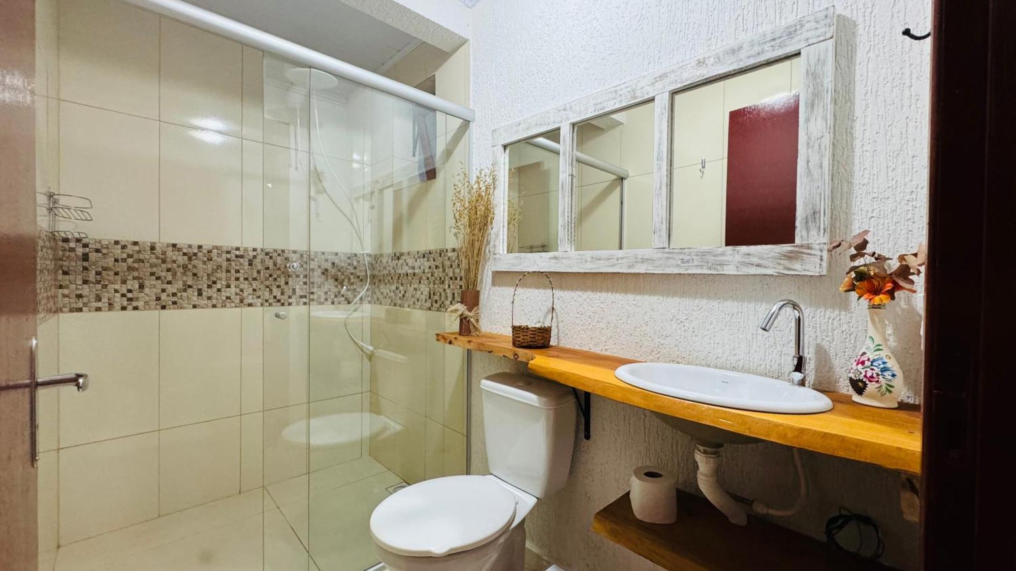 קמנדוקאיה Suite Luar מראה חיצוני תמונה